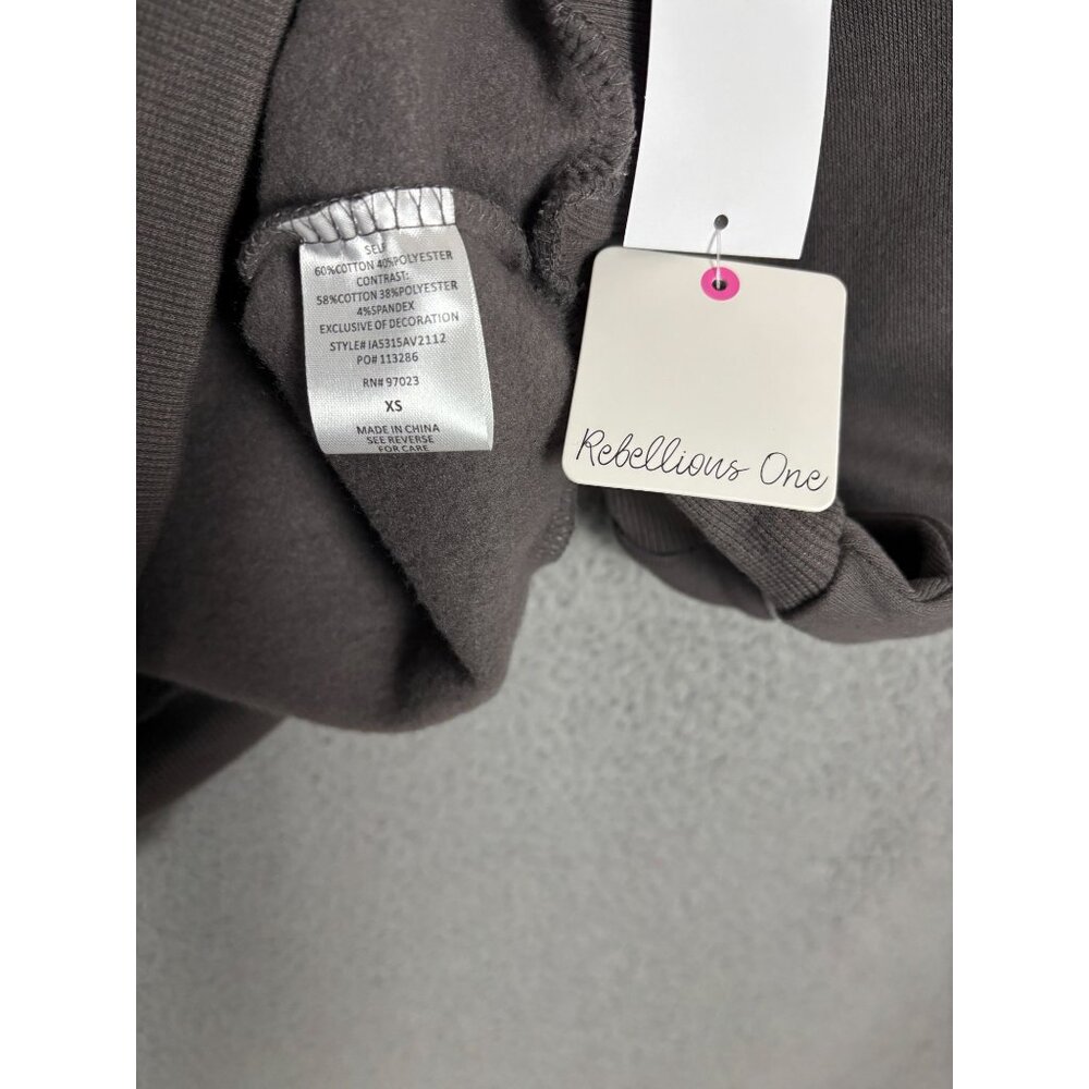 Rebellious One Women's Juniors' Star Applique Crewneck Sweatshirt Gray XS NWT's - Picture 7 of 8